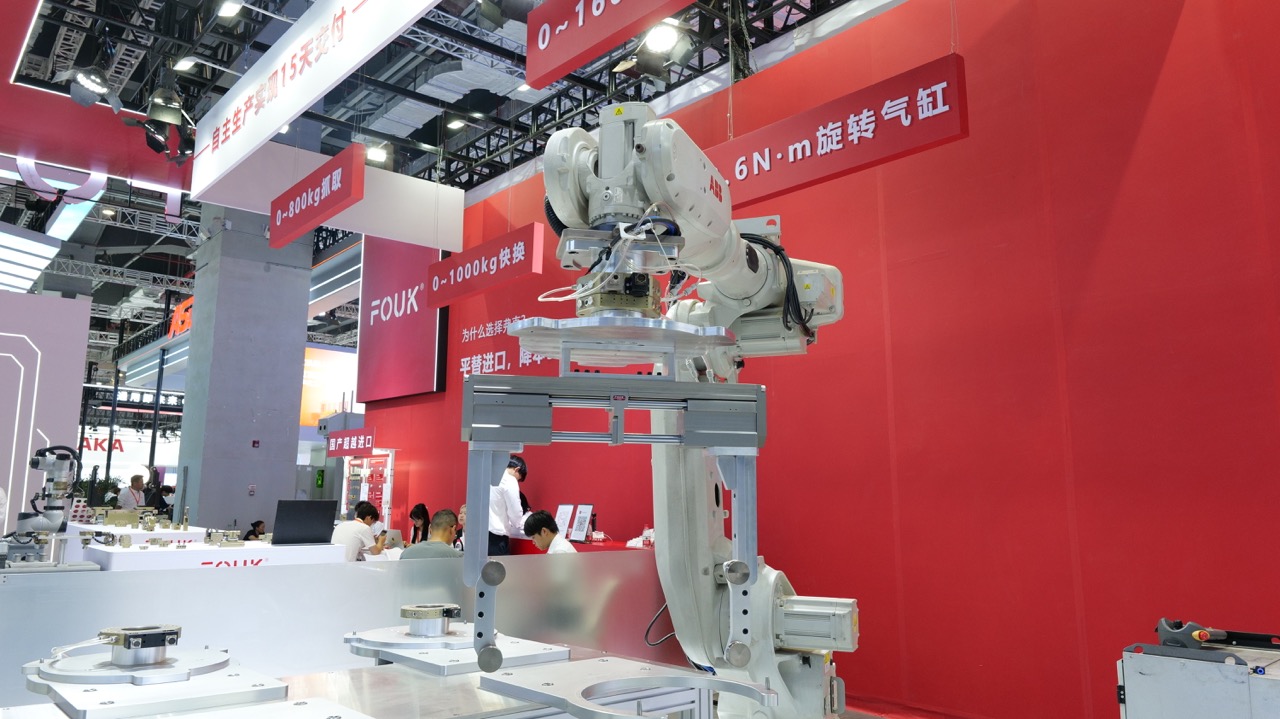 FOUK New Product: High Capacity Pneumatic Parallel Gripper – LG Series